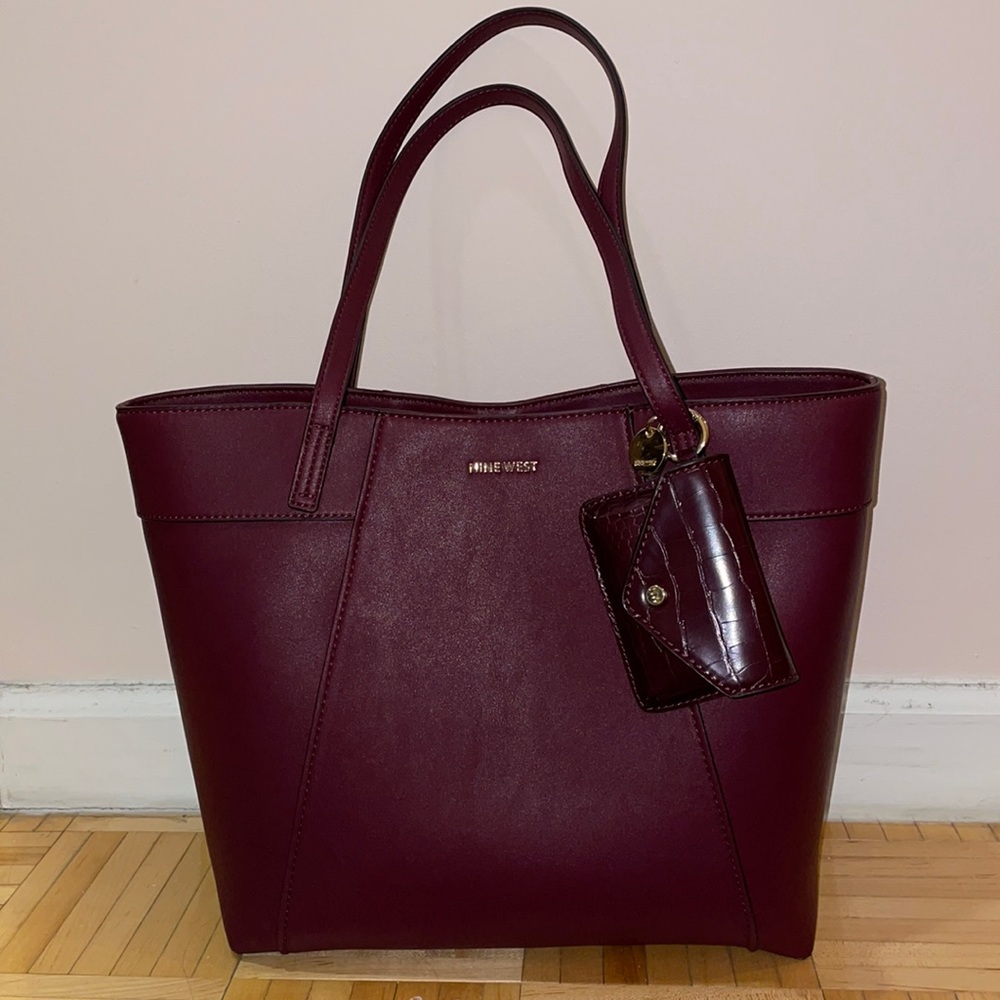 NWOT NINE WEST Tote Bag with Coin Wallet Keychain